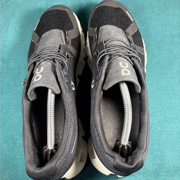 Size 11.5 - Men’s On Cloud Black shoes - Picture 7 of 9